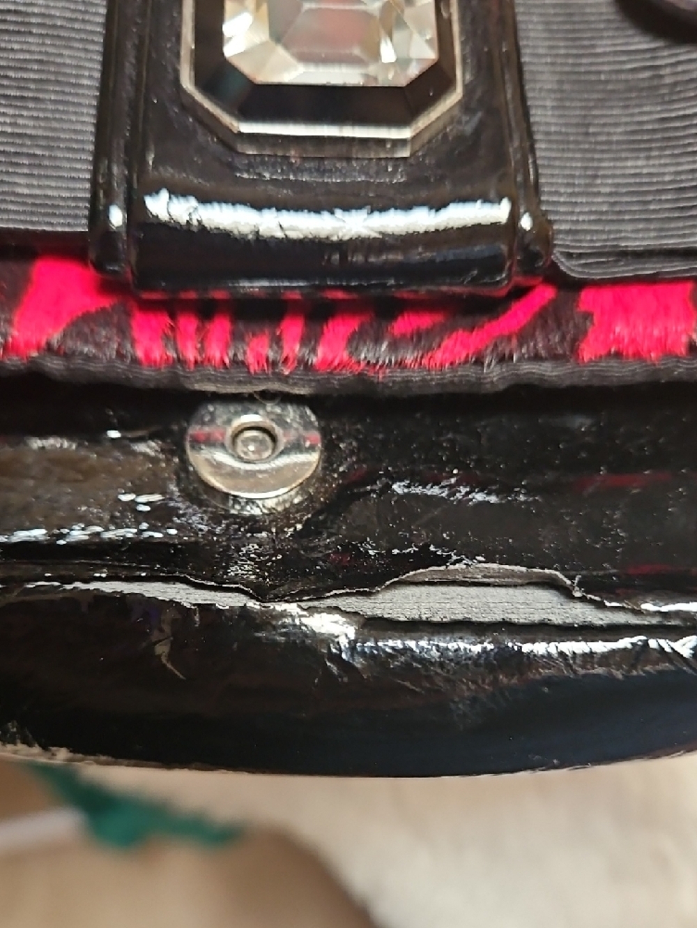 Red Leopard Print Crossbody Bag with Chain Strap - Picture 6 of 7